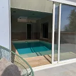 Spacieuse Piscine Couverte