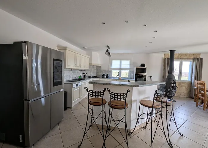 Spacieuse Piscine Couverte