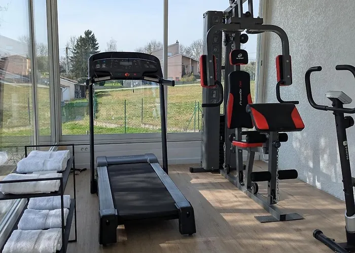 Spacieuse Piscine Couverte Villa *