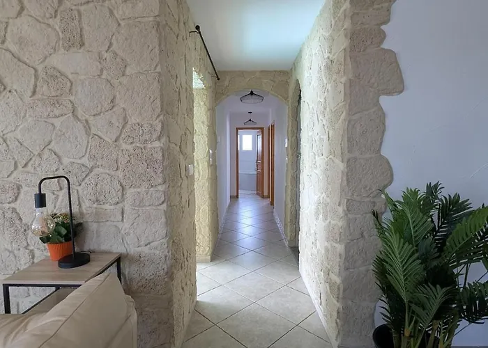 Spacieuse Piscine Couverte